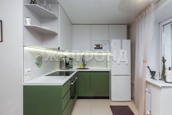 
  Продается 3-комн. квартира, 83 м², Лазурная ул
. Фото 1.