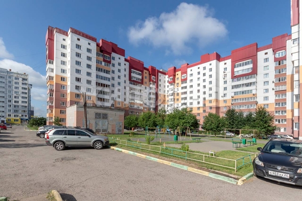 
  Продается 3-комн. квартира, 83 м², Лазурная ул
. Фото 21.