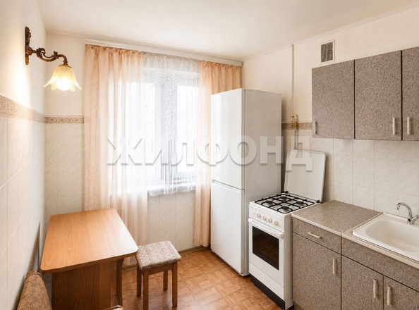 
  Продается 3-комн. квартира 48 м². Фото 1.
