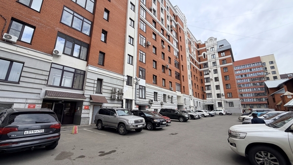 
  Продается 4-комн. квартира 216 м². Фото 2.
