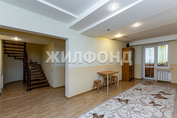 
  Продается 4-комн. квартира 217.6 м². Фото 4.