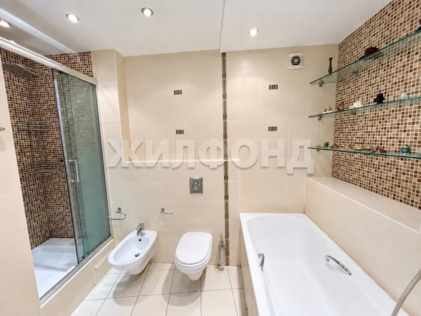 
  Продается 2-комн. квартира 81.5 м². Фото 19.