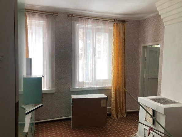 
   Продам 2-комнатную, 48 м², Шаляпина ул, 17

. Фото 4.