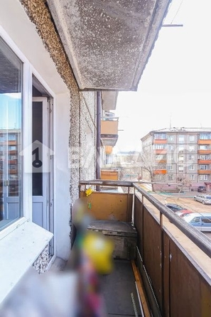 
   Продам 3-комнатную, 63 м², Чкалова ул, 17

. Фото 2.