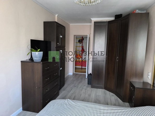 
   Продам 3-комнатную, 71.2 м², Павлова пер, 63Б

. Фото 2.