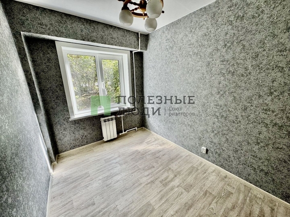 
   Продам 4-комнатную, 61 м², Бабушкина ул, 27

. Фото 2.