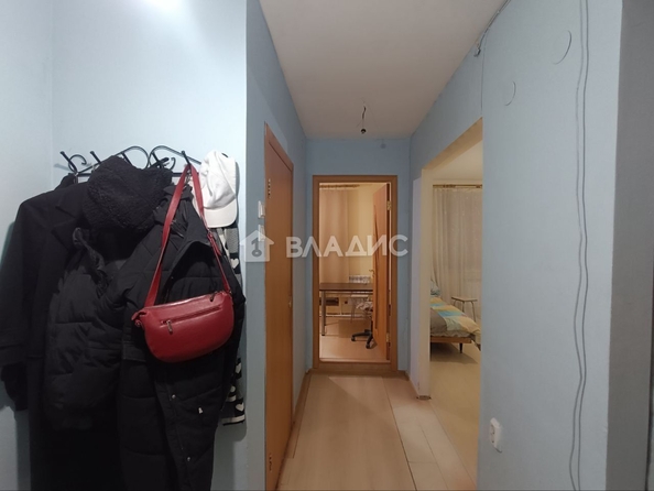 
   Продам 1-комнатную, 33.7 м², 0-я (СНТ Сибиряк тер) ул, 1/1

. Фото 5.