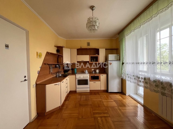 
   Продам 3-комнатную, 85.8 м², Бабушкина ул, 32

. Фото 9.