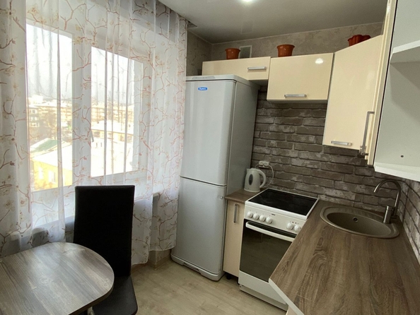 
   Продам 3-комнатную, 57 м², Хахалова ул, 3А

. Фото 7.