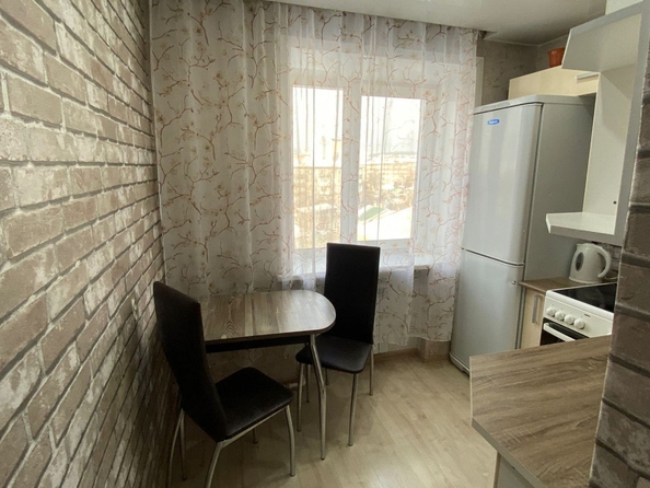 
   Продам 3-комнатную, 57 м², Хахалова ул, 3А

. Фото 8.