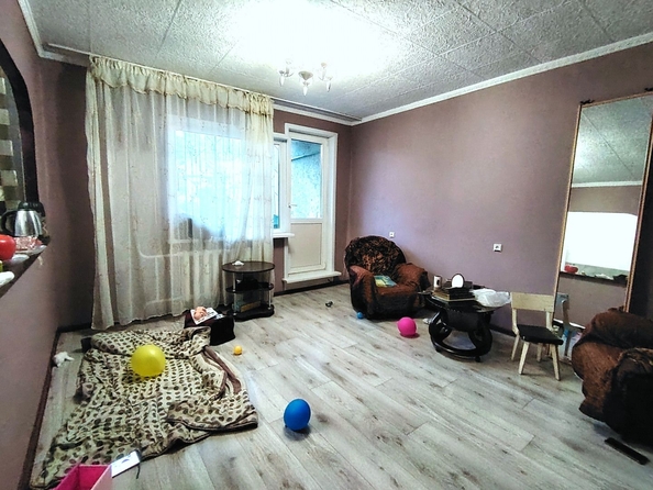 
   Продам 3-комнатную, 65.8 м², Жердева ул, 40

. Фото 1.