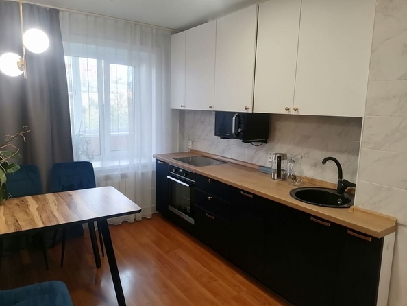 
   Продам 3-комнатную, 71.7 м², Октябрьская ул, 10В

. Фото 2.