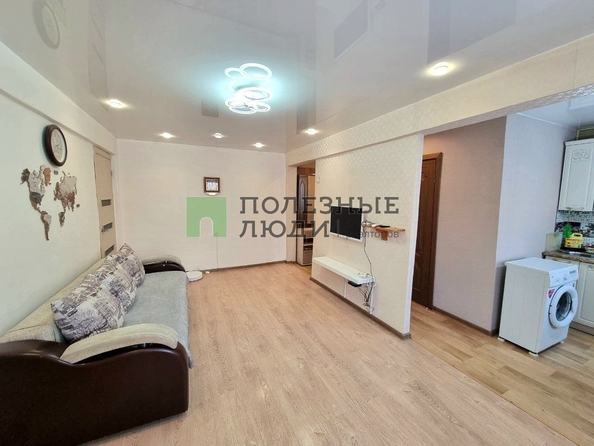 
   Продам 3-комнатную, 49.4 м², Ключевская ул, 52

. Фото 9.