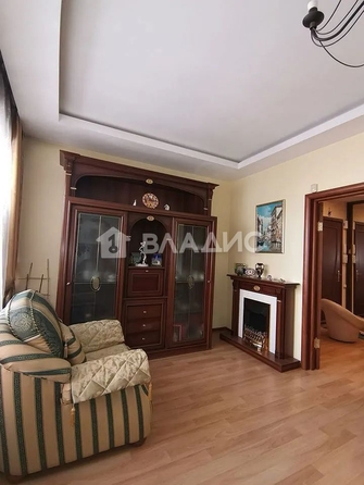 
   Продам 4-комнатную, 121.6 м², Бабушкина ул, 13А

. Фото 5.