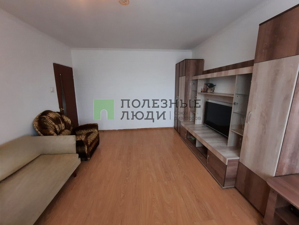 
   Продам 2-комнатную, 48.5 м², Тулаева ул, 152

. Фото 6.