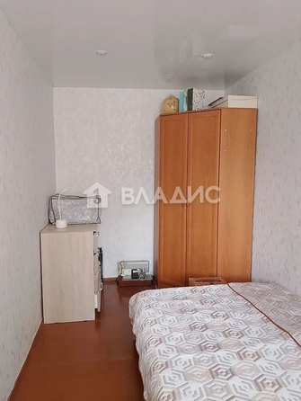 
   Продам 2-комнатную, 42 м², Радикальцева ул, 2

. Фото 2.