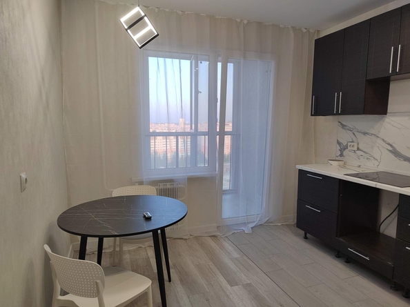 
  Сдается 1-комн. квартира, 35 м², Добролюбова ул
. Фото 1.