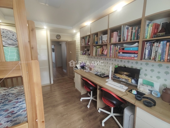
  Продается 3-комн. квартира, 63.2 м², Шумяцкого ул, д. 25
. Фото 4.
