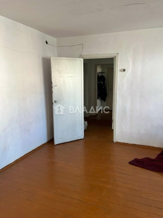 
  Продается 4-комн. квартира, 63.9 м², 50-летия Октября пр-кт, д. 4
. Фото 3.