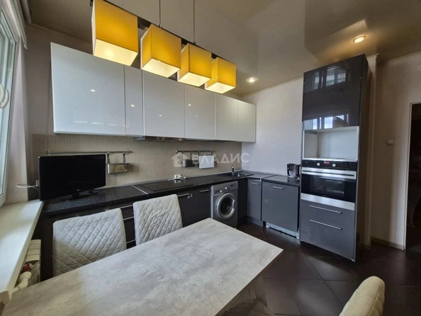 
  Продам 1-комн. квартиру 50.2 м². Фото 11.