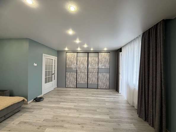 
  Продам 4-комн. квартиру 113.1 м². Фото 9.