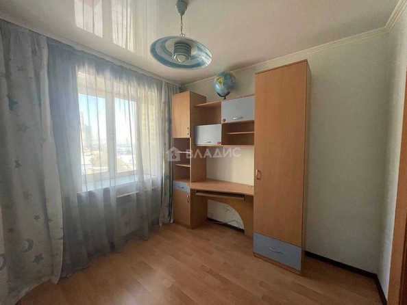 
  Продам 4-комн. квартиру 74.1 м². Фото 8.