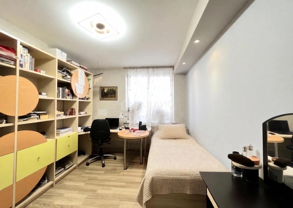 
  Продам 2-комн. квартиру 67.8 м². Фото 8.