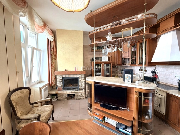 
  Продам 3-комн. квартиру 77.2 м². Фото 1.