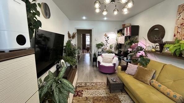 
  Продам 2-комн. квартиру 50.6 м². Фото 10.