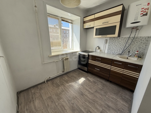 
  Продается 4-комн. квартира 63 м². Фото 2.