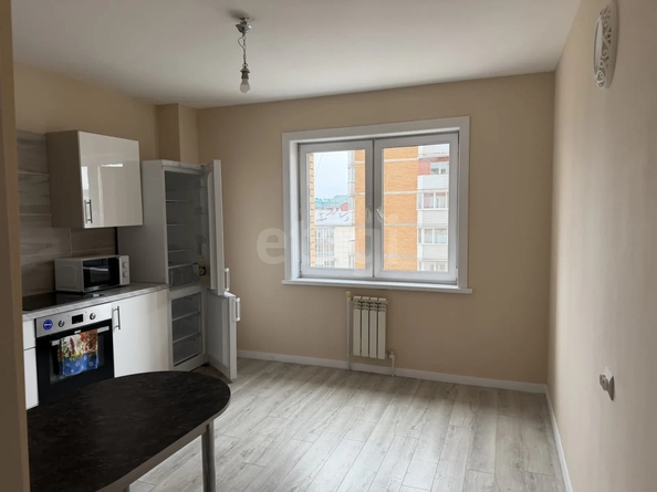 
  Продается 2-комн. квартира 66.8 м², в ЖК Изумрудный, 3 очередь. Фото 4.