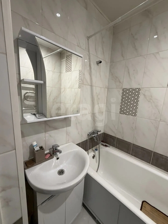 
  Продается 2-комн. квартира 66.8 м², в ЖК Изумрудный, 3 очередь. Фото 10.