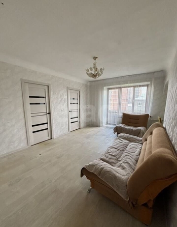 
  Продается 4-комн. квартира 64.1 м². Фото 1.