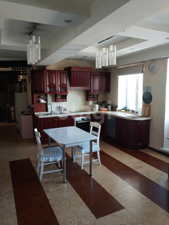 
  Продается 3-комн. квартира 134.5 м². Фото 1.