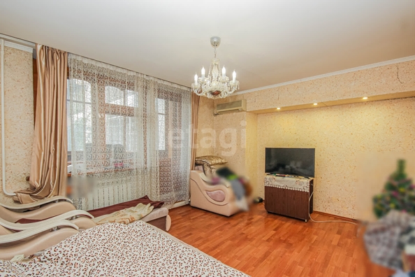 
  Продается 4-комн. квартира 90.7 м². Фото 1.