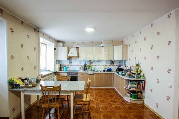 
  Продается 4-комн. квартира 129.9 м². Фото 3.