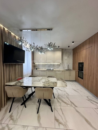
  Продается 2-комн. квартира 82 м². Фото 2.