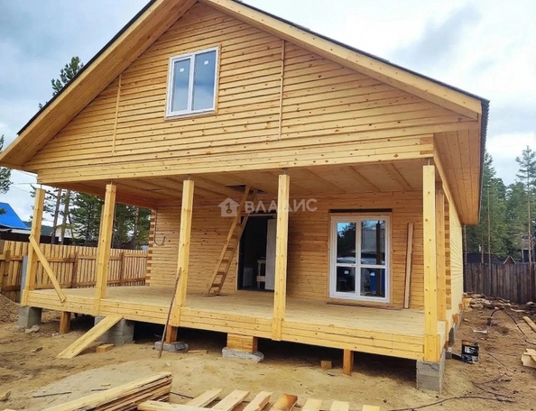 
  Продам дом 200 м². Фото 1.