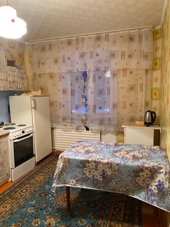 
   Продам 3-комнатную, 62.7 м², 40 лет Победы ул, 1

. Фото 2.