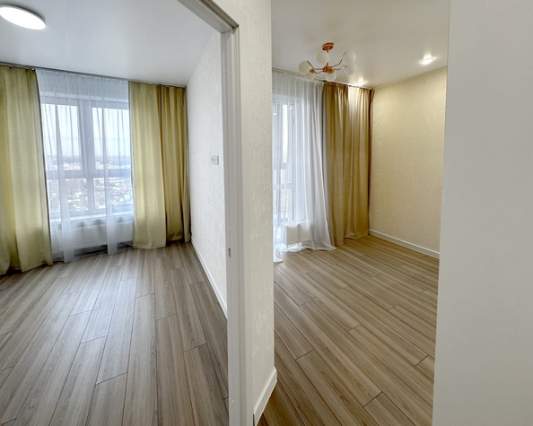 
   Продам 1-комнатную, 37.8 м², Центральная ул (Стрижи кв-л), 15

. Фото 3.