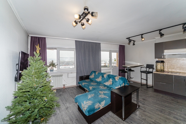 
   Продам 1-комнатную, 57.7 м², Розы Люксембург ул, 118/4

. Фото 1.