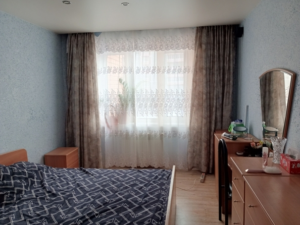 
   Продам 3-комнатную, 63 м², Мечтателей ул, 23

. Фото 1.