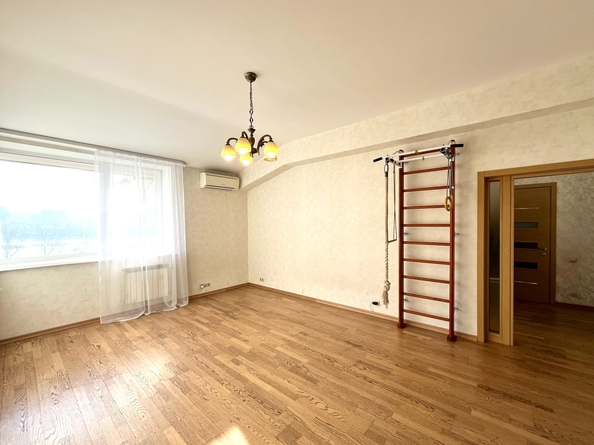 
   Продам 3-комнатную, 159.7 м², Гагарина б-р, 68А

. Фото 21.