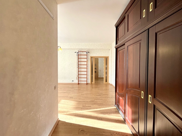 
   Продам 3-комнатную, 159.7 м², Гагарина б-р, 68А

. Фото 26.