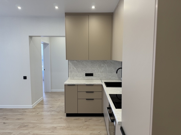 
   Продам 4-комнатную, 85.2 м², Култукская ул, 16

. Фото 15.