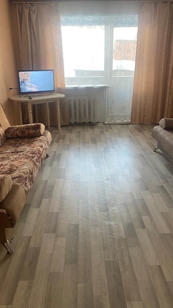 
  Сдается 3-комн. квартира, 59.3 м², Нефтяников ул
. Фото 3.