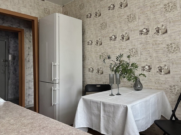 
  Продается 2-комн. квартира, 48.5 м², Академическая ул, д. 22
. Фото 10.