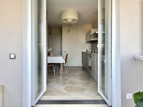 
  Продается 2-комн. квартира, 68 м², Лермонтова ул, д. 335Б
. Фото 28.