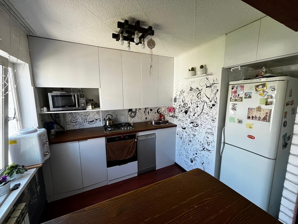 
  Продается 3-комн. квартира, 49 м², 6 мкр, д. 6
. Фото 2.