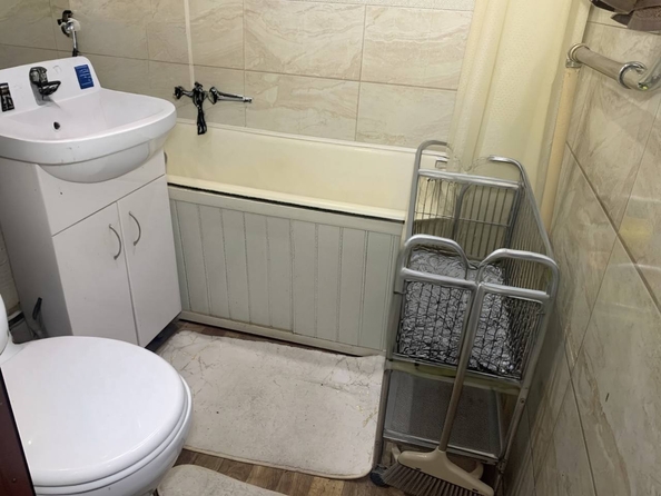 
  Продается 3-комн. квартира, 59.2 м², 85 кв-л, д. 10
. Фото 9.